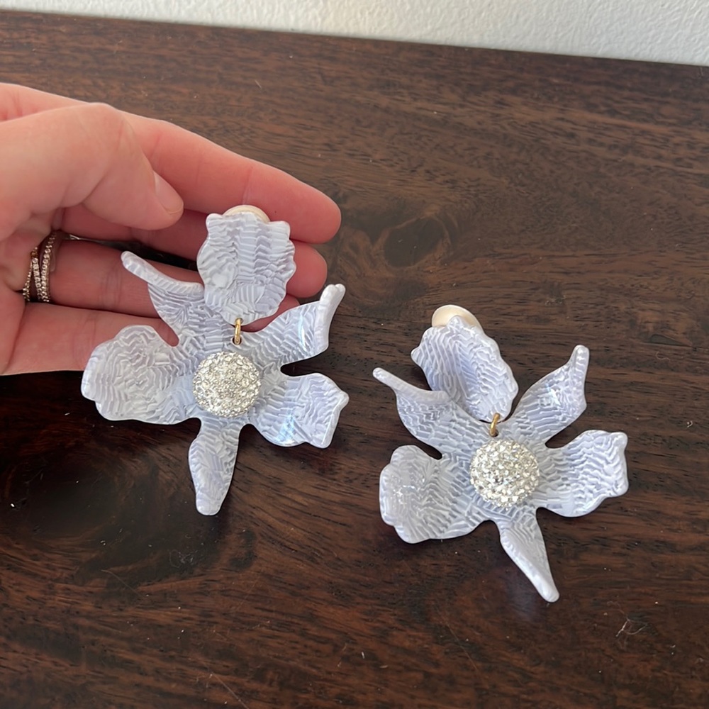 Lele Sadoughi Crystal Lily Earring